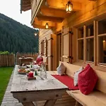 Chalet Berghaus Manuaf *