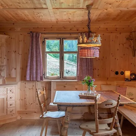 Domek alpejski Berghaus Manuaf