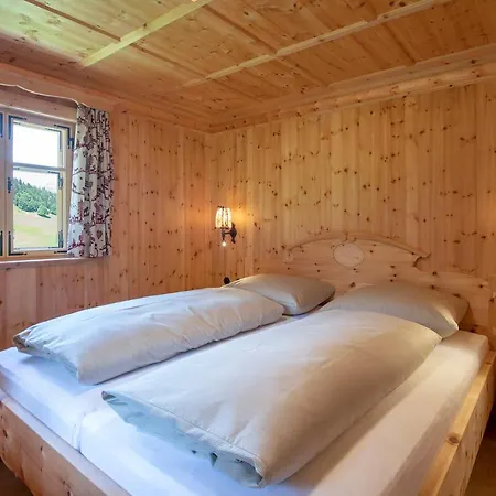 Berghaus Manuaf Chalet *