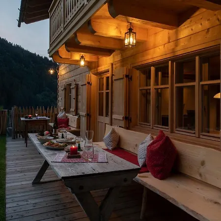Berghaus Manuaf Chalet
