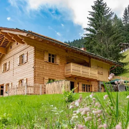 Berghaus Manuaf Chalet