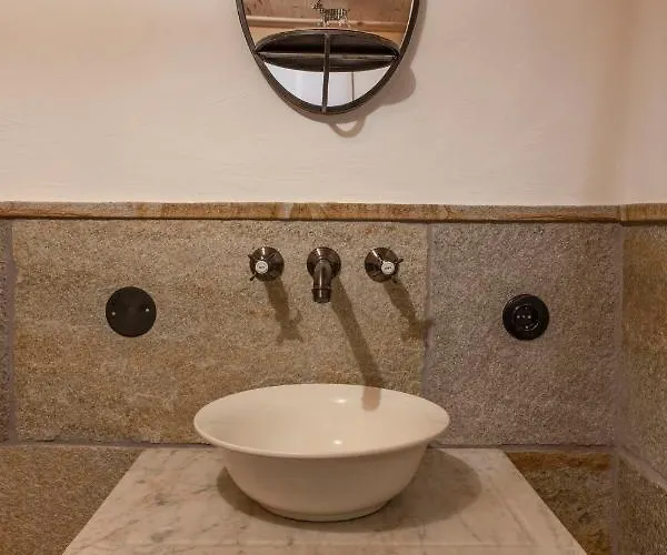 Berghaus Manuaf * טשאגונס